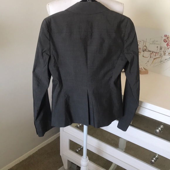 Lightweight Theory suit- like new - Picture 8 of 16